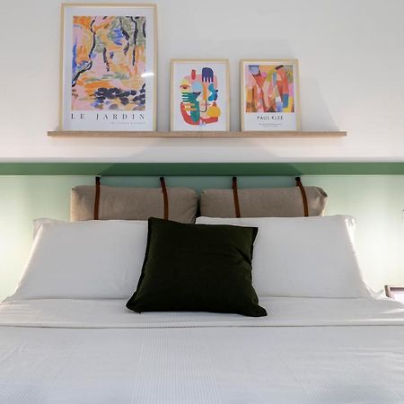 Stylish Apartment With An Arty Touch Fast Wifi Триест Экстерьер фото