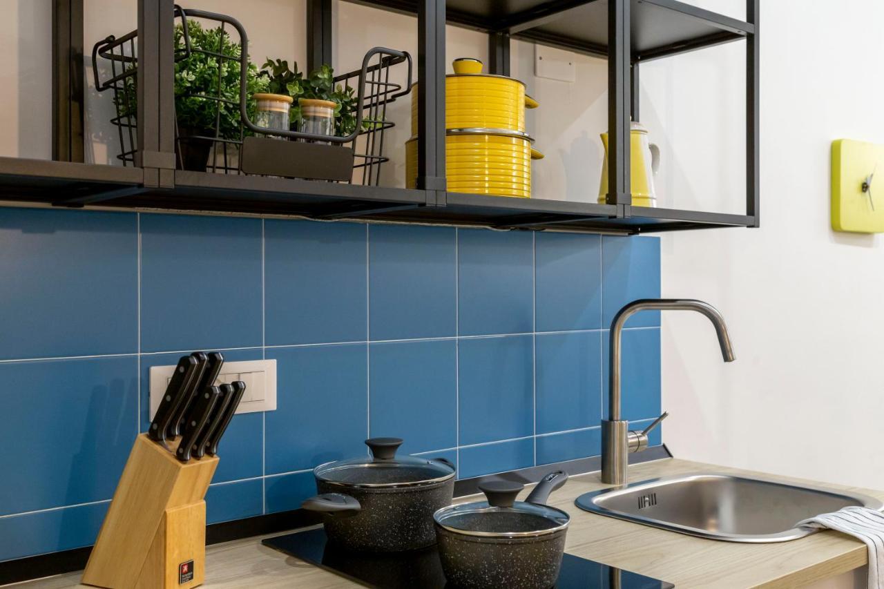 Stylish Apartment With An Arty Touch Fast Wifi Триест Экстерьер фото
